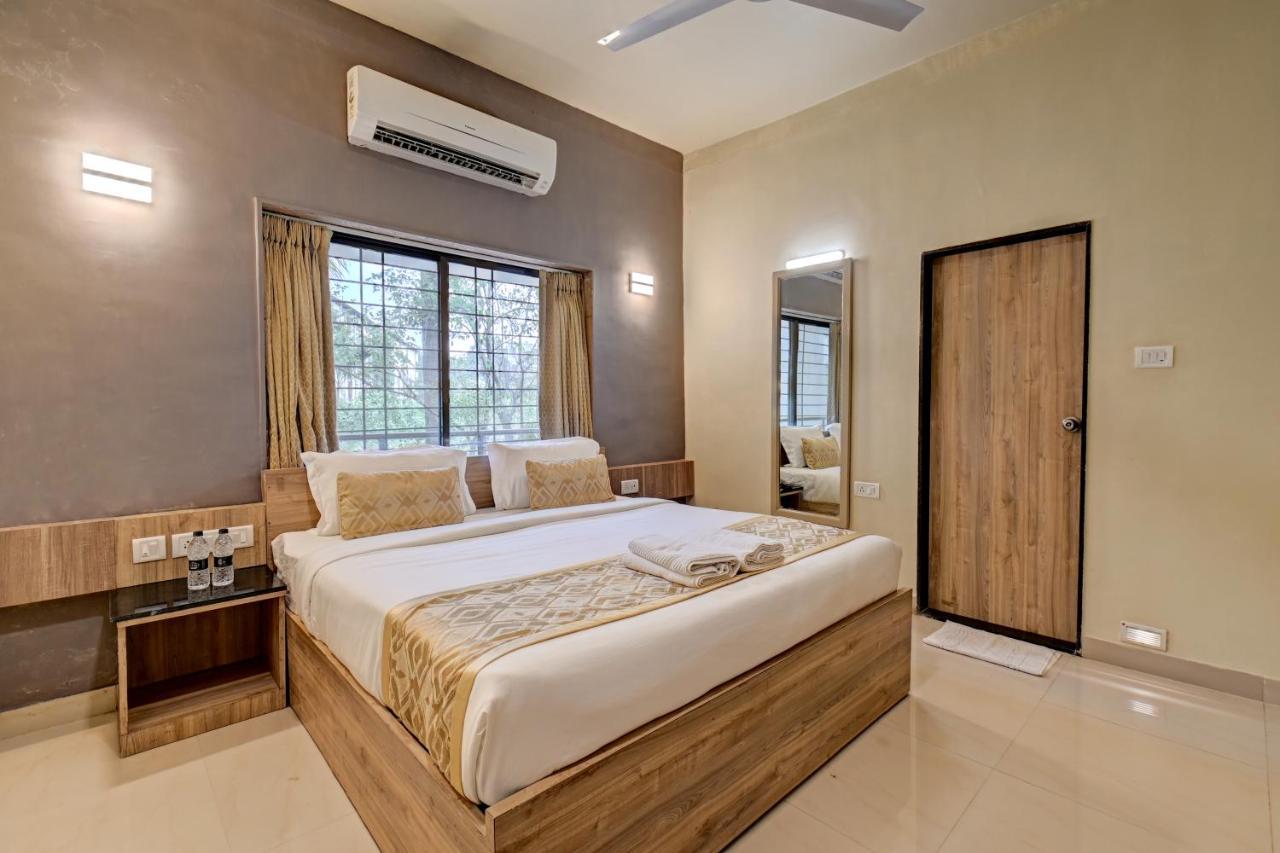 Doves-Kohinoor Exotica Hotell Lonavala Exteriör bild